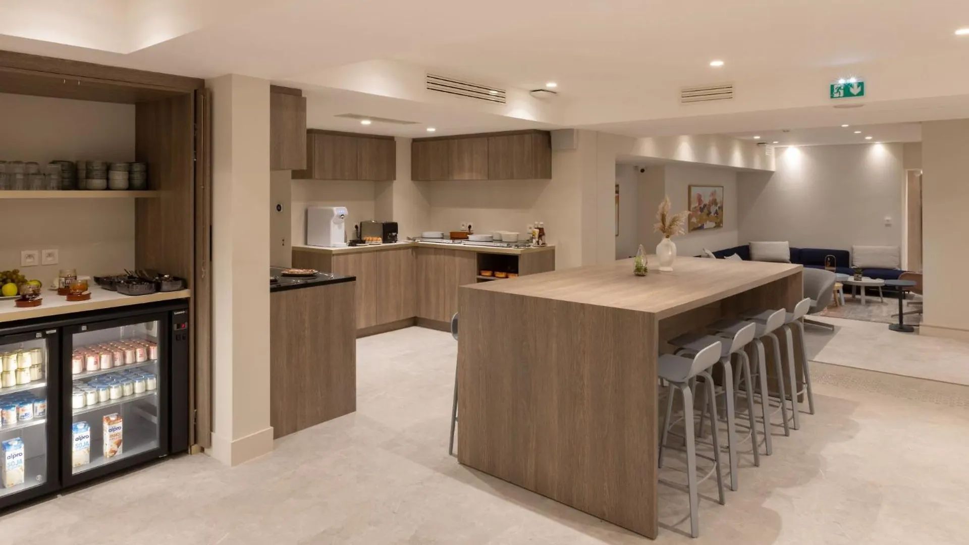 Staybridge Suites - Cannes Centre By Ihg Hotel