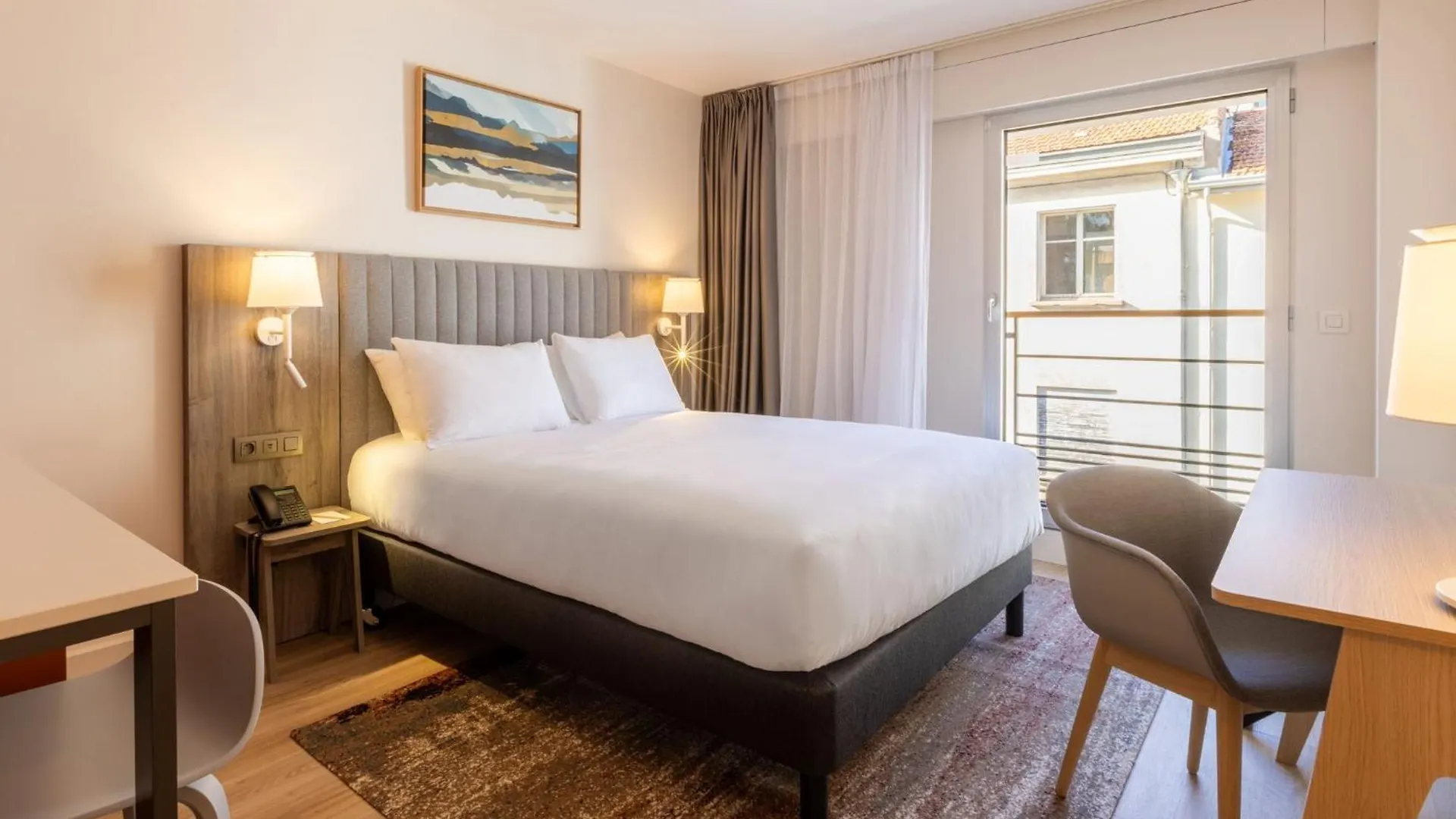 Staybridge Suites - Cannes Centre By Ihg 4*,