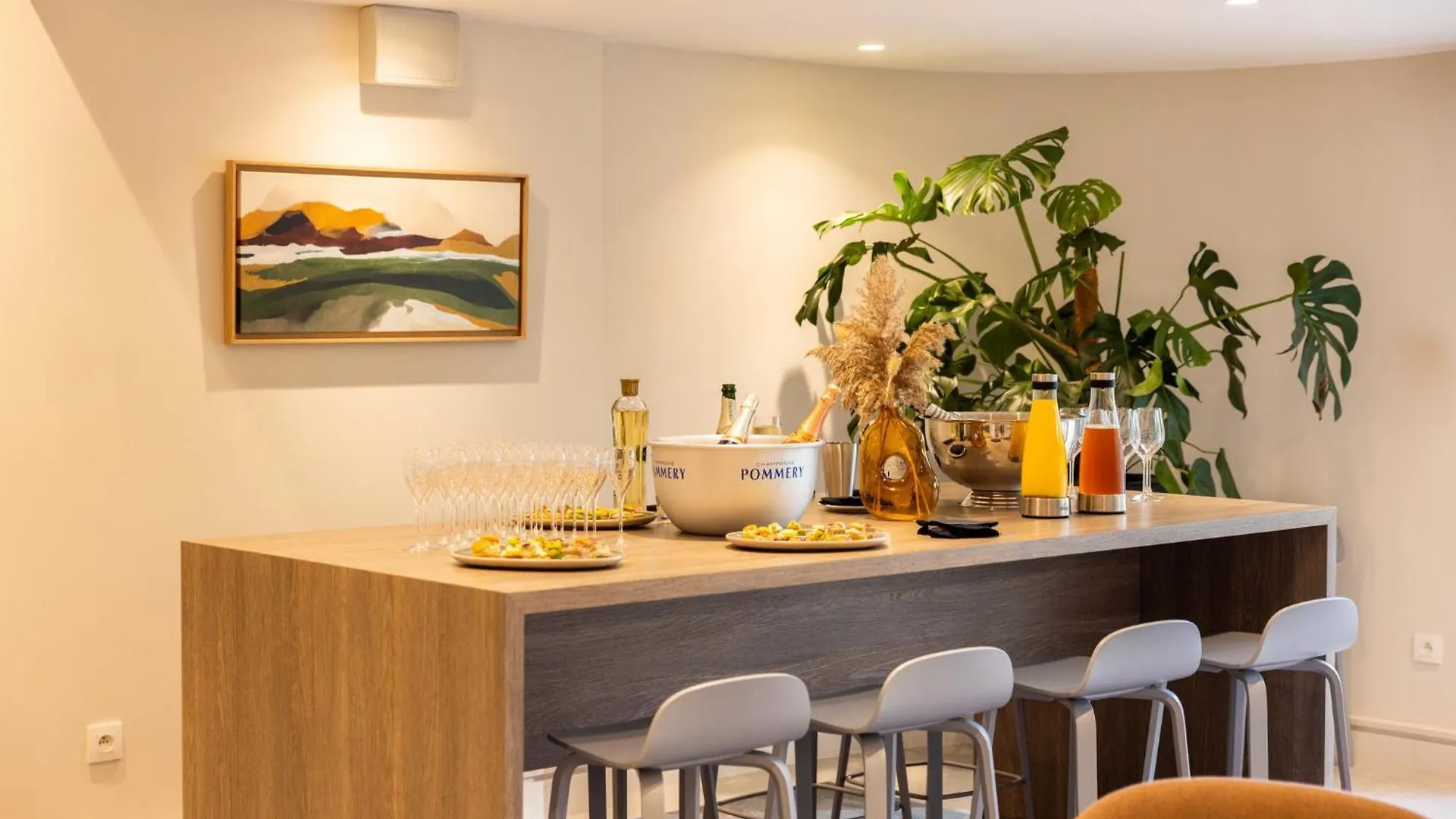 Staybridge Suites - Cannes Centre By Ihg Hotel